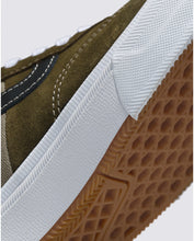 Load image into Gallery viewer, Vans Gilbert Crockett Dark Olive
